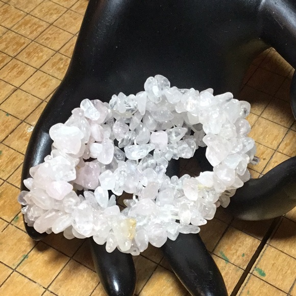 Semiprecious Stone Crystal Soft Pink Quartz 6”L x 1.25”W Elastic Bracelet EVC - Picture 8 of 9